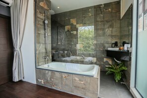 Deluxe Double Room, City View | Deep-soaking bathtub