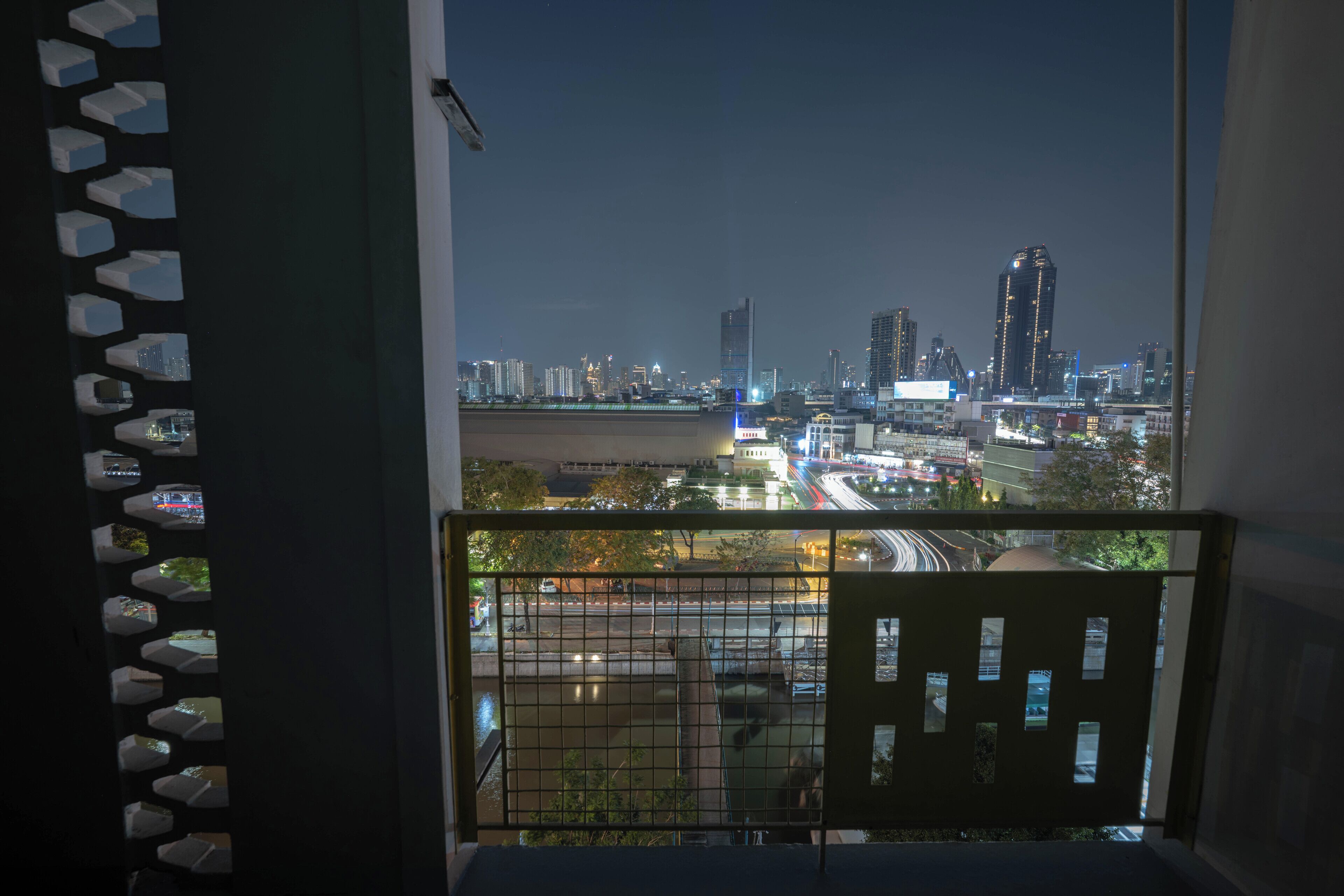 Foto - The Krungkasem Srikrung Hotel