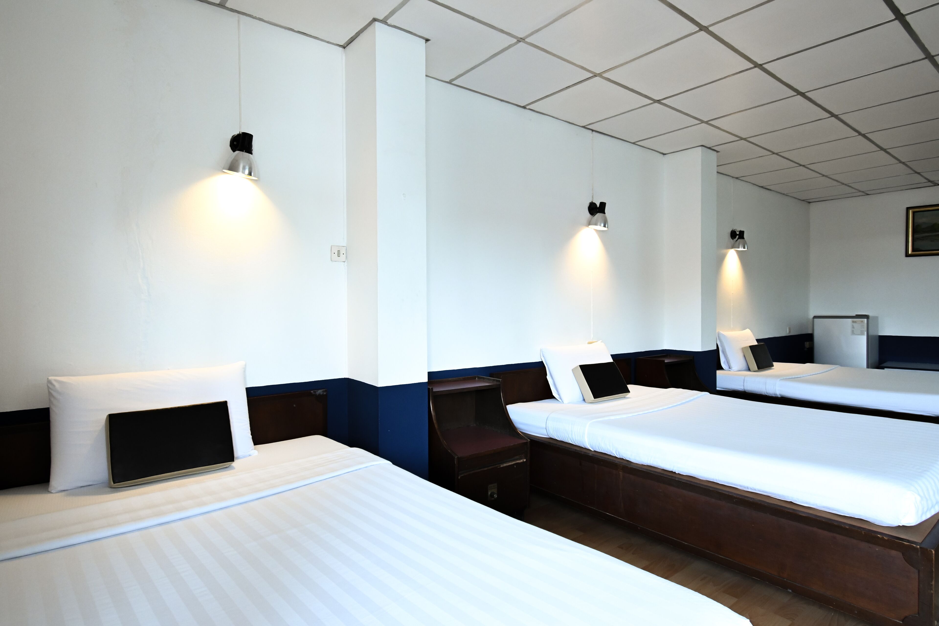 triple room | minibar, free wifi, bed sheets