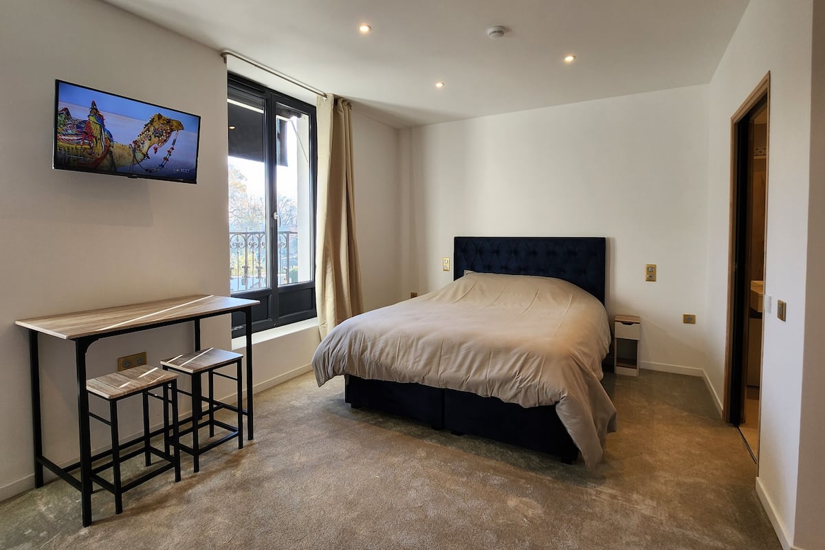 Appartamento Comfort | 1 camera, biancheria da letto di alta qualità, tende oscuranti