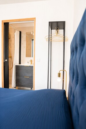 Basic Apartment | 1 bedroom, premium bedding, blackout curtains, soundproofing - HDG Appart's Hotel Gare de L'Isle Adam (Parmain)