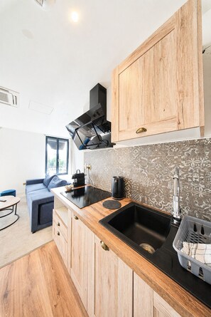 Family Apartment | 1 bedroom, premium bedding, blackout curtains, soundproofing - HDG Appart's Hotel Gare de L'Isle Adam (Parmain)