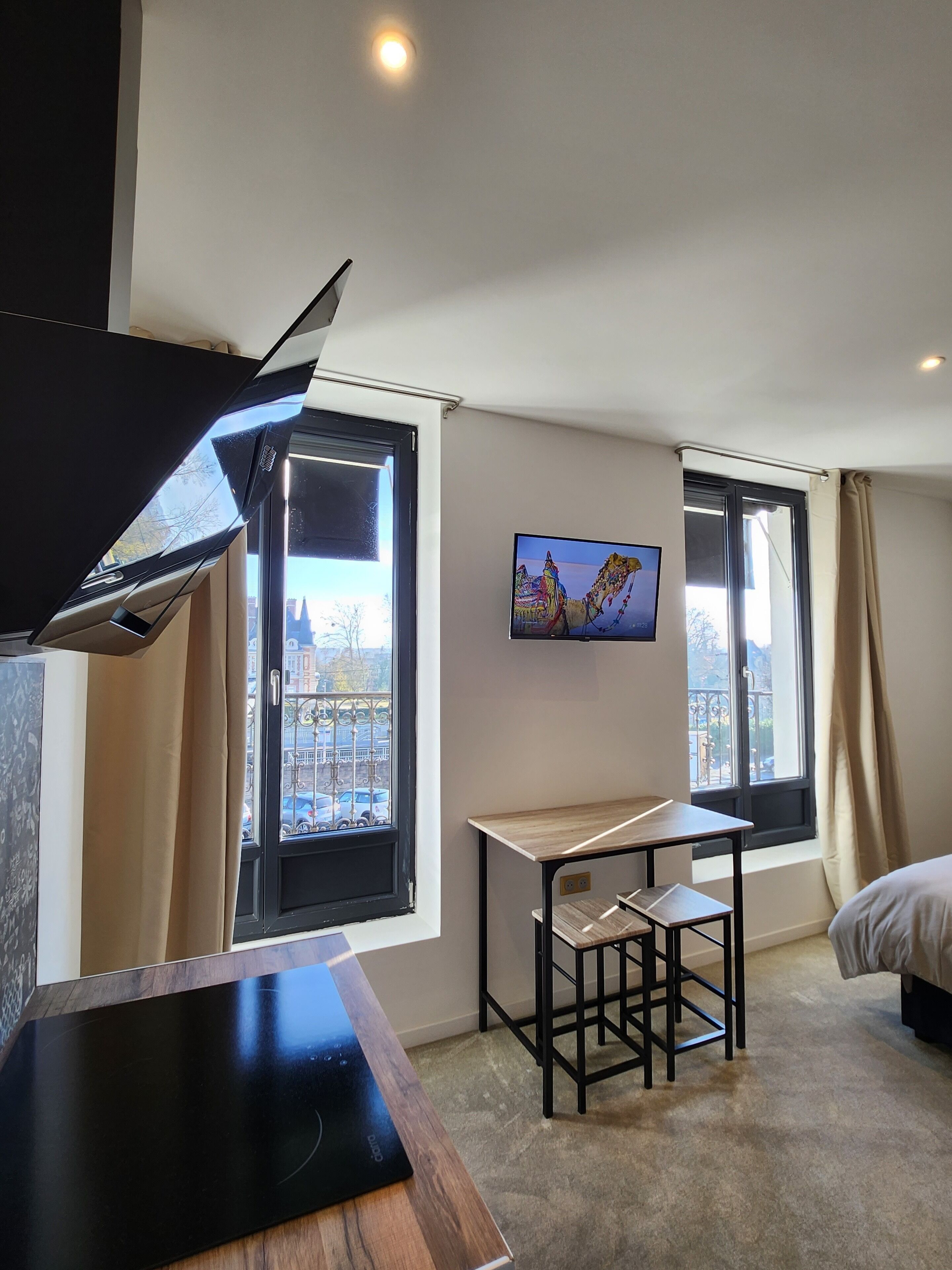 Comfort Apartment | Private kitchen | Mini-fridge, microwave, stovetop, espresso maker