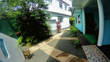 Kamar Double atau Twin Superior, 1 Tempat Tidur Double atau 2 Tempat Tidur Twin, Bebas Asap Rokok | Pemandangan dari kamar