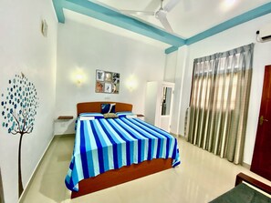 1 bedroom, premium bedding, in-room safe, free WiFi - Tamara Motels (Hikkaduwa)