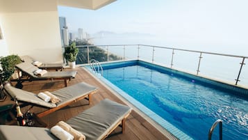 Massage/treatment rooms