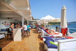 Poolside bar