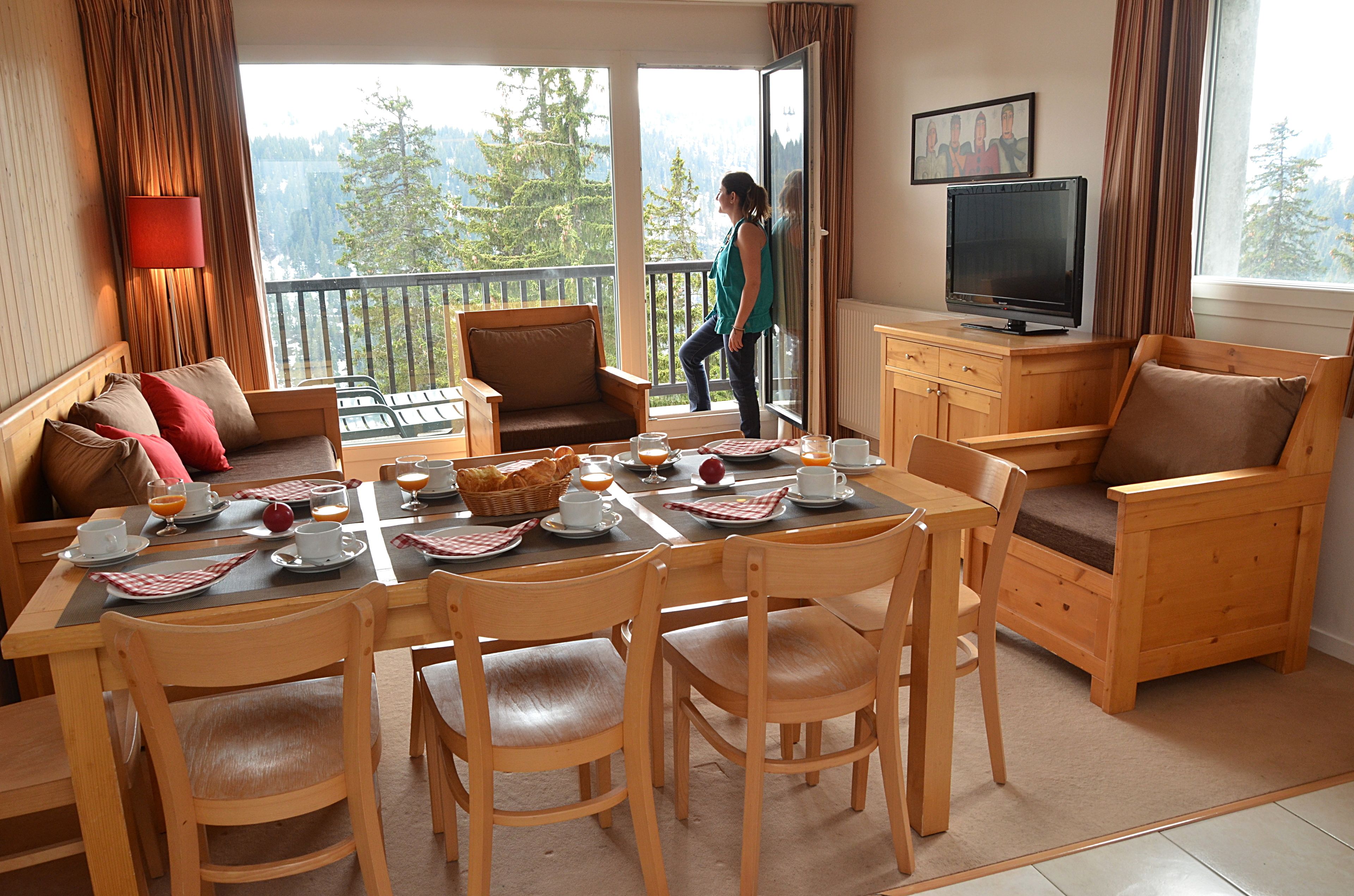 Apartment, 2 Bedrooms, Mountain View (8 persons) | In-room dining