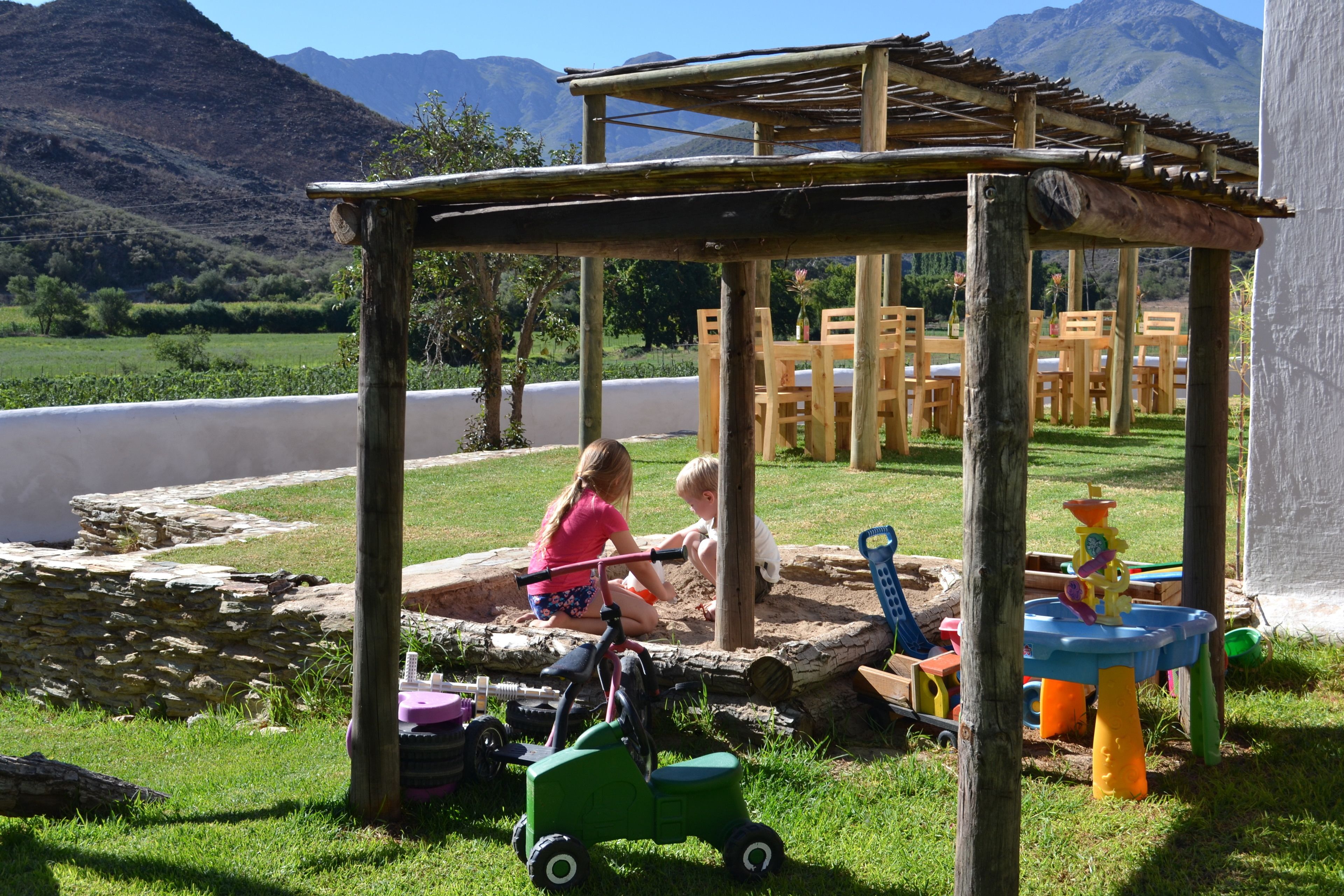 室外兒童遊樂區