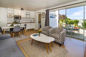 公寓 (Zebra) | 起居區 | 電視