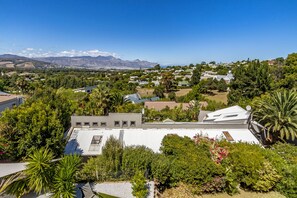 Penthouse (Senufo) | Kameruitzicht