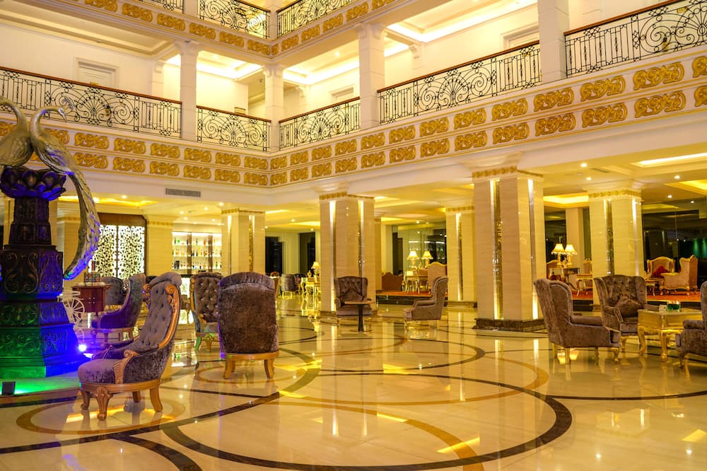 The Grand Kandyan