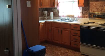 Blueberry Hill Cottages - Campground