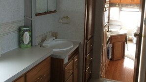 Mobile Home, Multiple Beds - Blueberry Hill Cottages - Campground (Unorganized North Algoma)