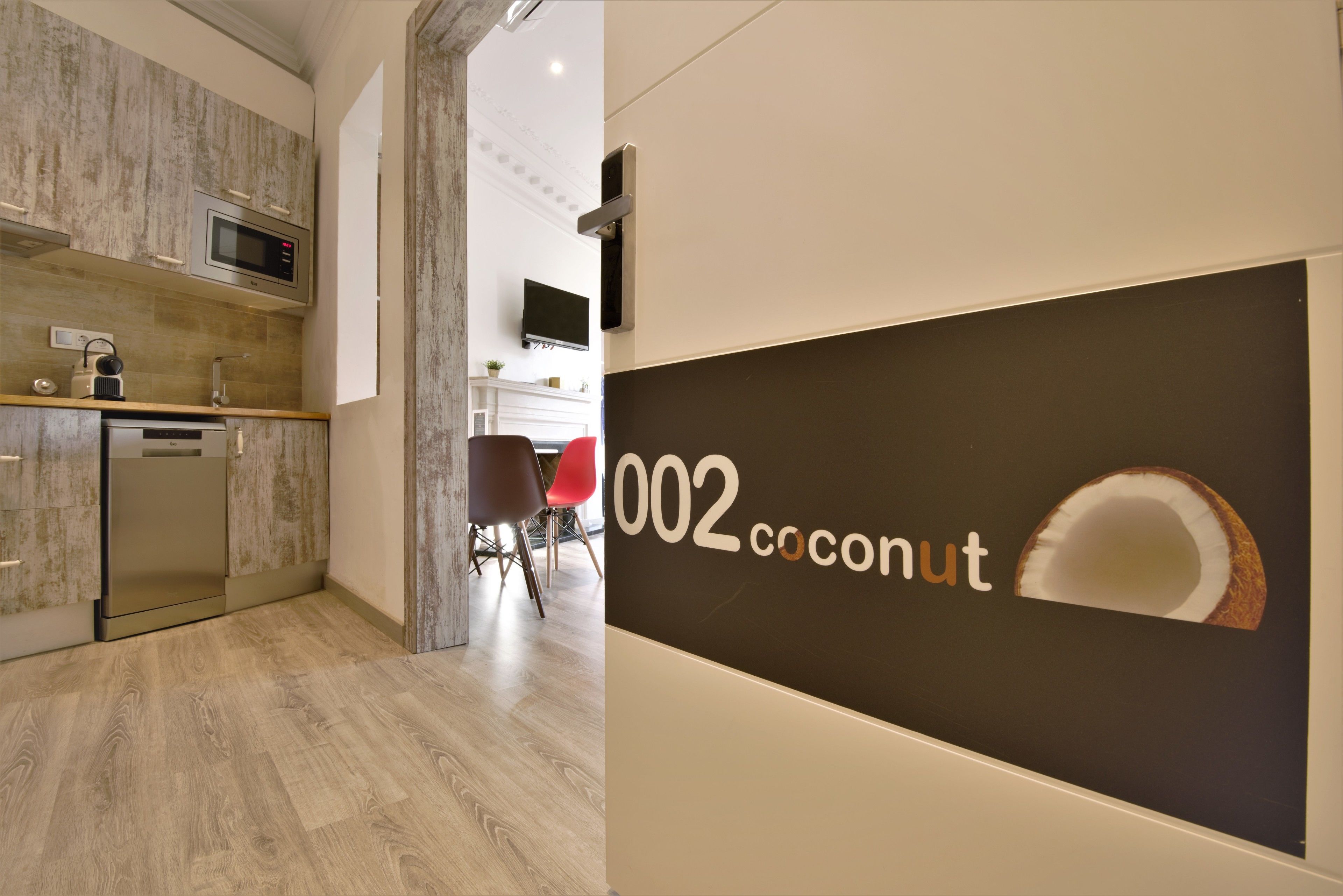 Apartment (studio) | Premium bedding, down comforters, memory foam beds, desk