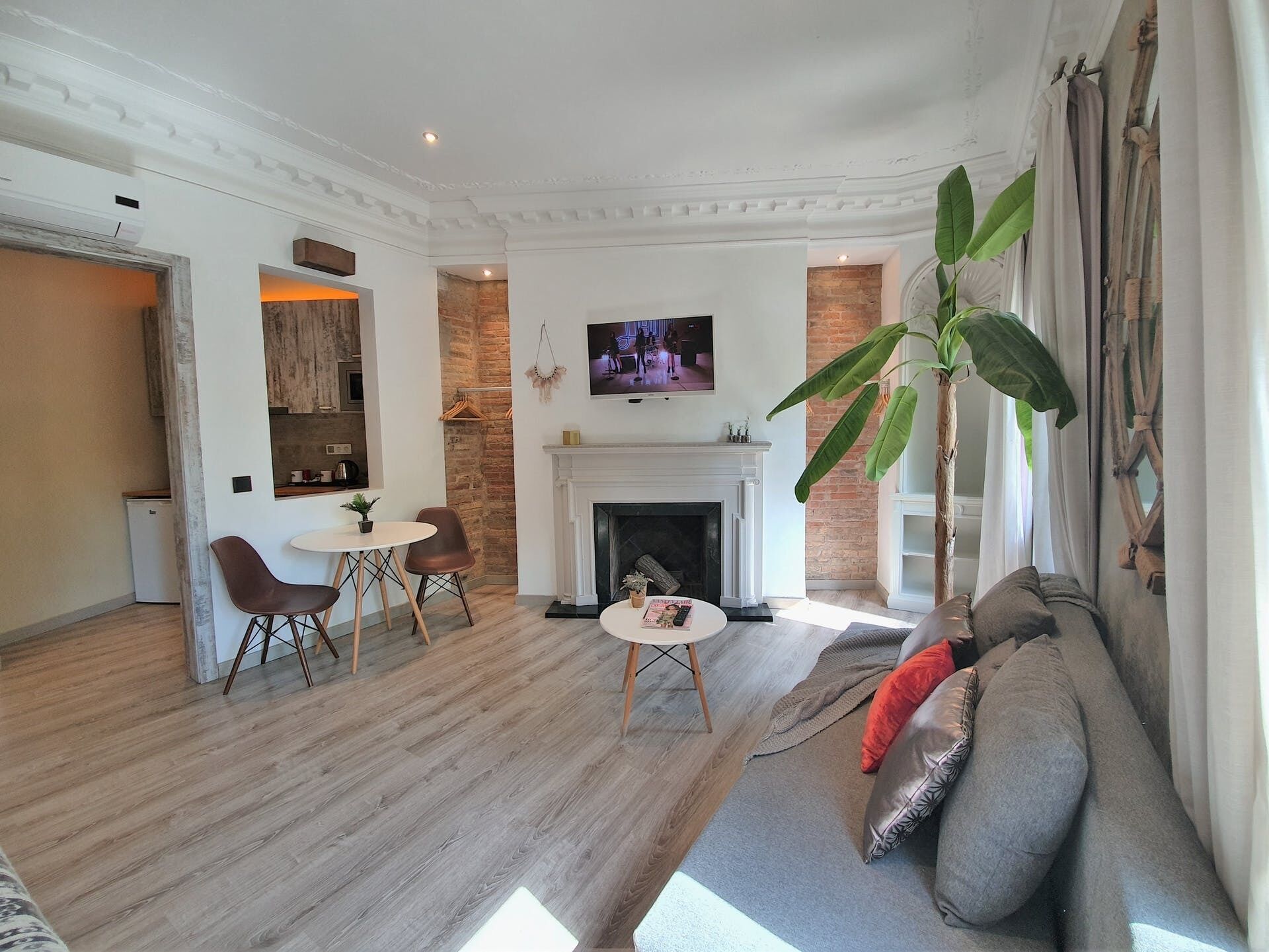 Apartment (studio) | Premium bedding, down duvets, memory-foam beds, desk