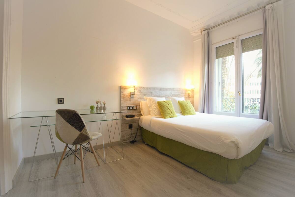 Apartment, 1 Bedroom | Premium bedding, down duvets, memory-foam beds, desk