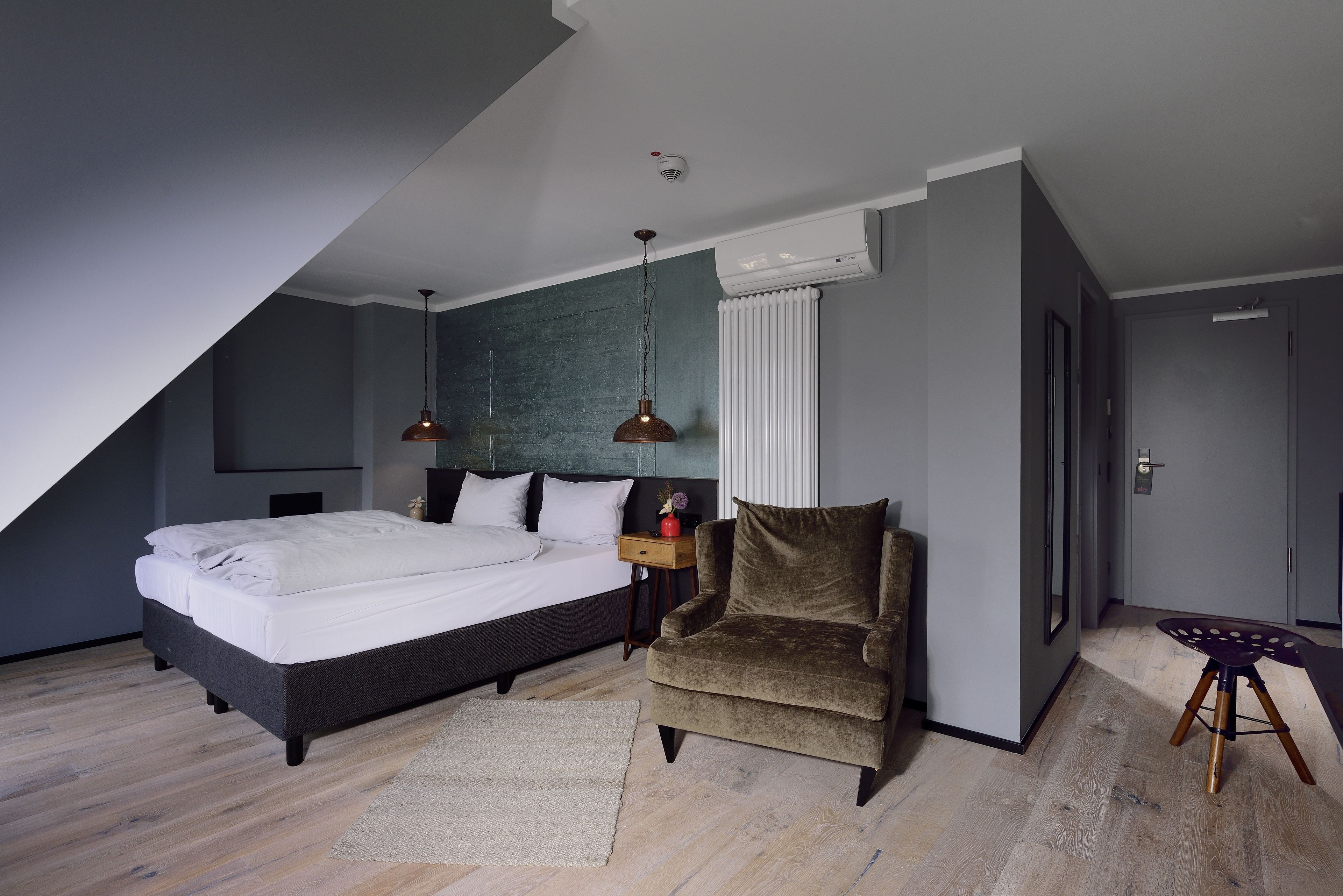 large room | premium bedding, in-room safe, individually decorated, desk