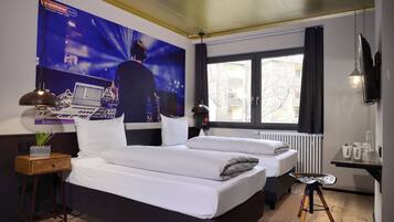 Chambre Double Standard | Literie de qualité supérieure, coffres-forts dans les chambres