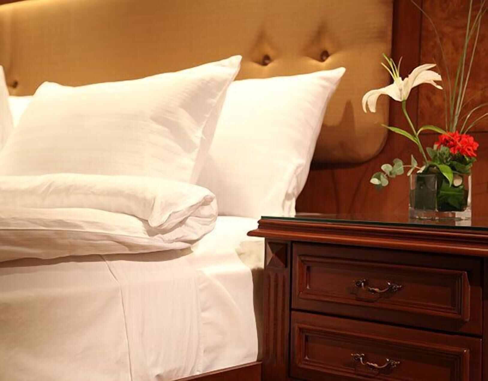 Ropa de cama de alta calidad y minibar 
