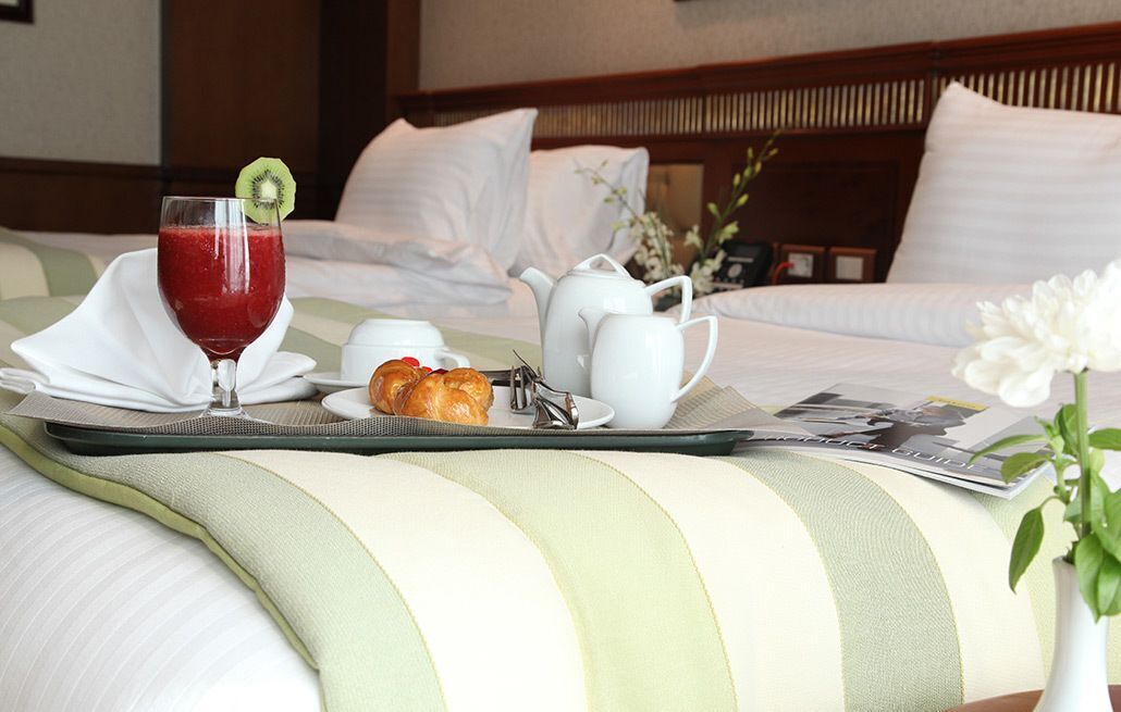 Ropa de cama de alta calidad y minibar 