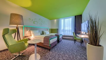 Superior Room, Balcony | Premium bedding, pillowtop beds, desk, laptop workspace