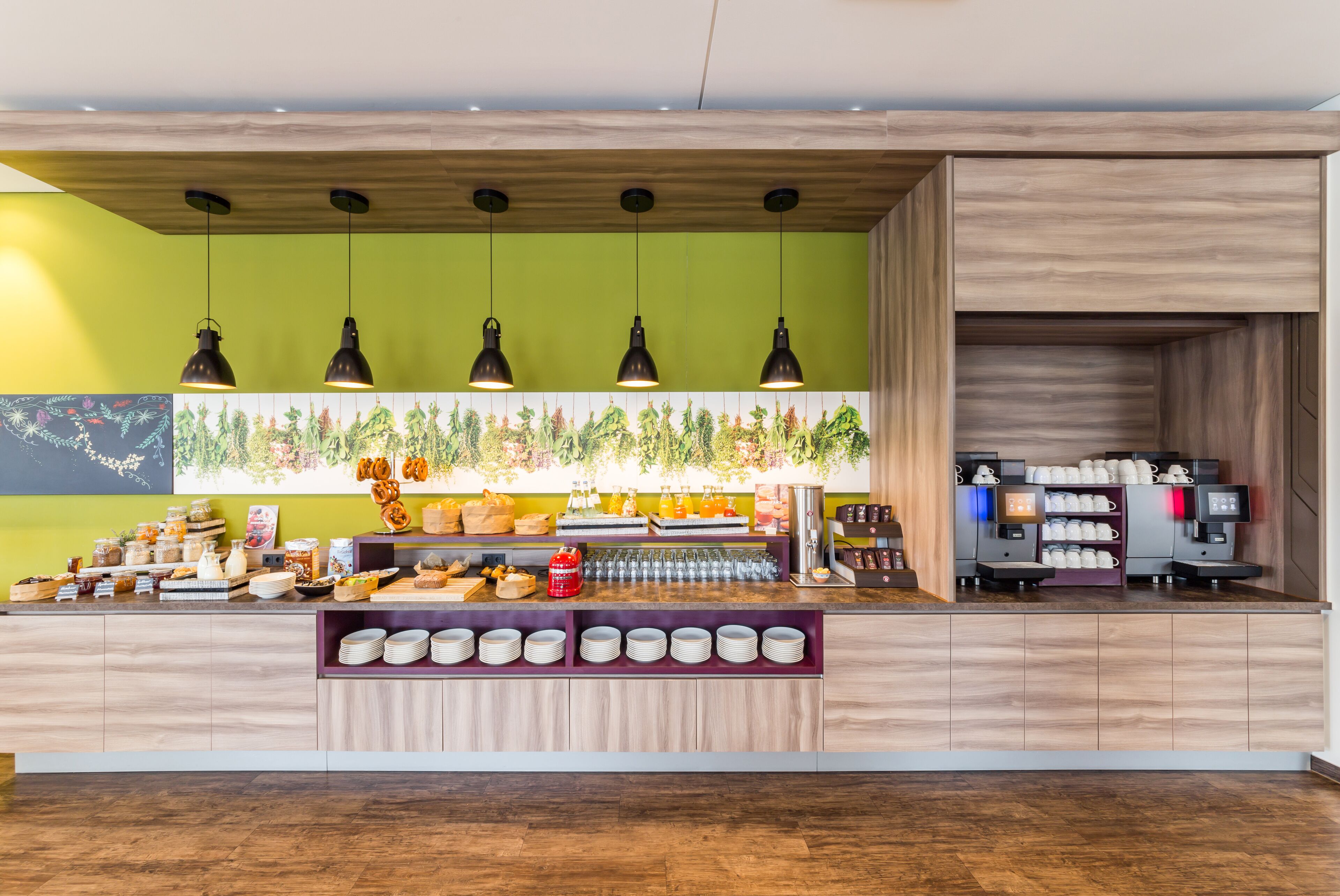 daily buffet breakfast (eur 23 per person)