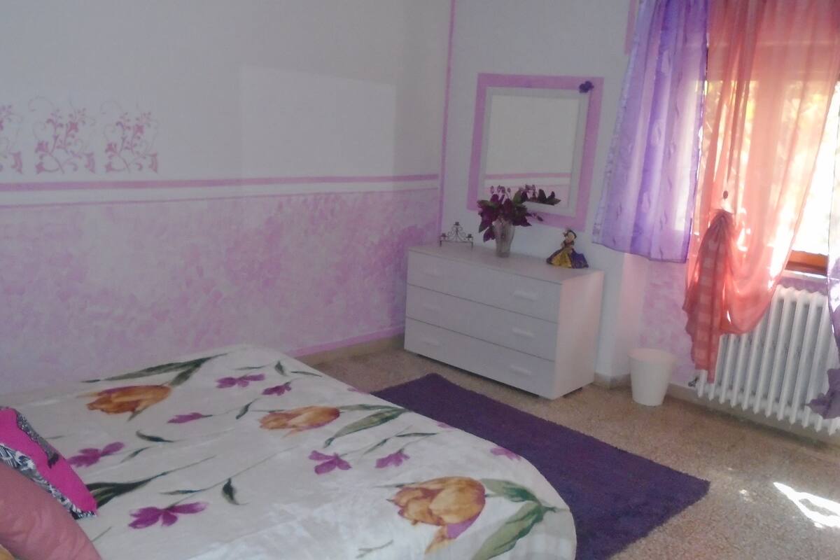 Free cots/infant beds, rollaway beds, free WiFi