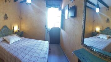 Decoración individual, mobiliario individual, cortinas opacas