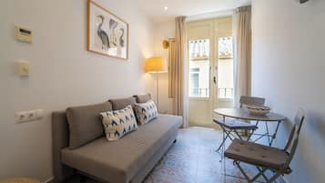 Junior Suite, Balcony (I) | 1 bedroom, blackout curtains, free WiFi, bed sheets