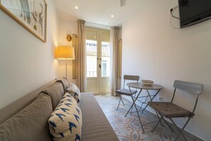 Suite junior, balcón (I) | Cortinas opacas, wifi gratis, ropa de cama