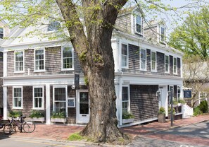 Exterior - Hotel Pippa (Nantucket)