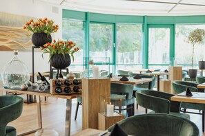 Restaurant - Parkhotel IV Jahreszeiten Kühlungsborn (Kuehlungsborn)