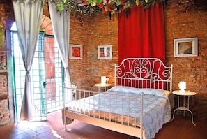 Individually decorated, individually furnished