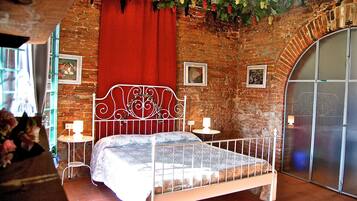 Individually decorated, individually furnished