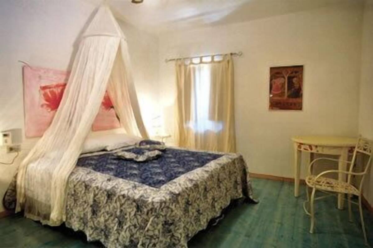 Individually decorated, individually furnished