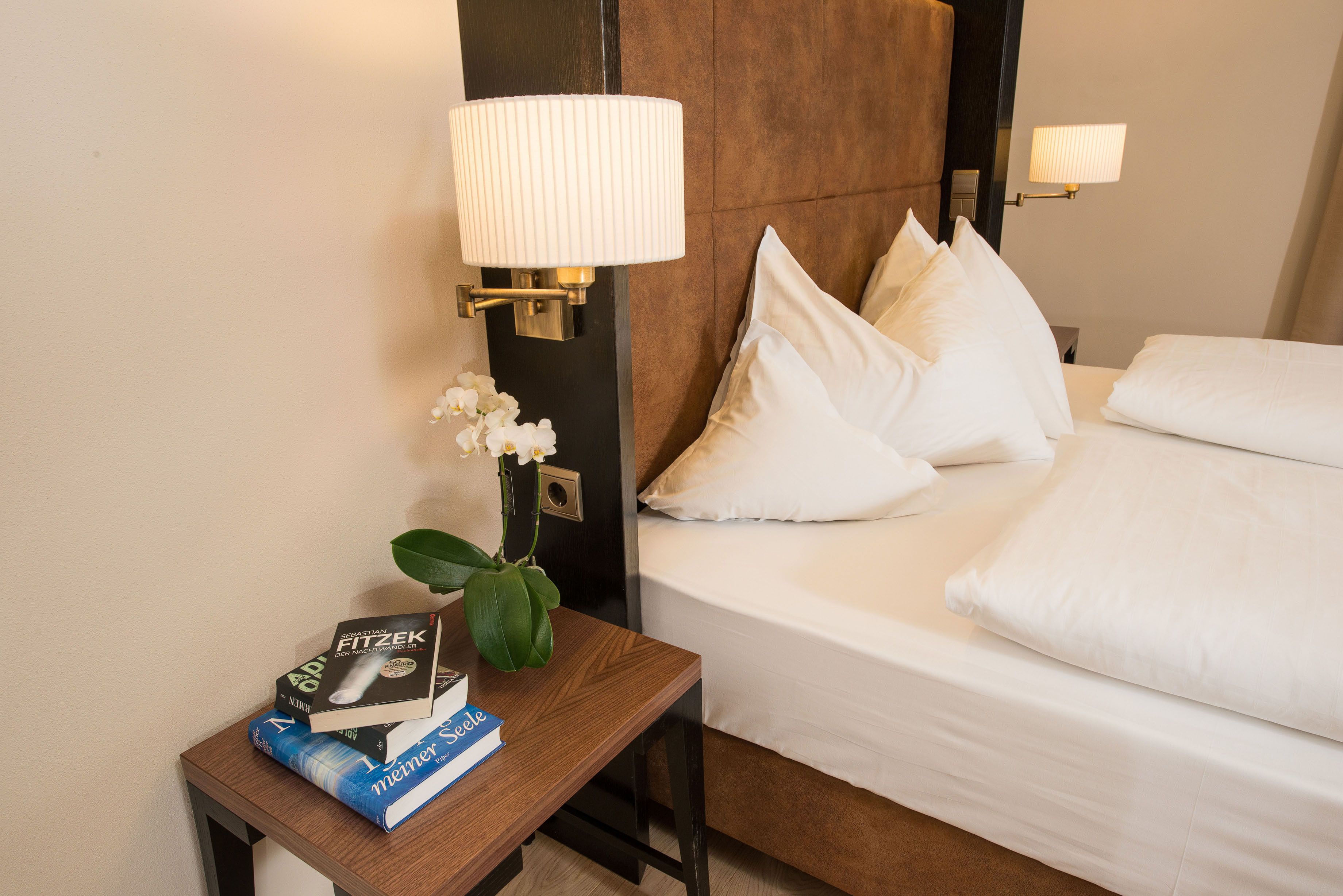 double room (budget) | premium bedding, in-room safe, desk, soundproofing