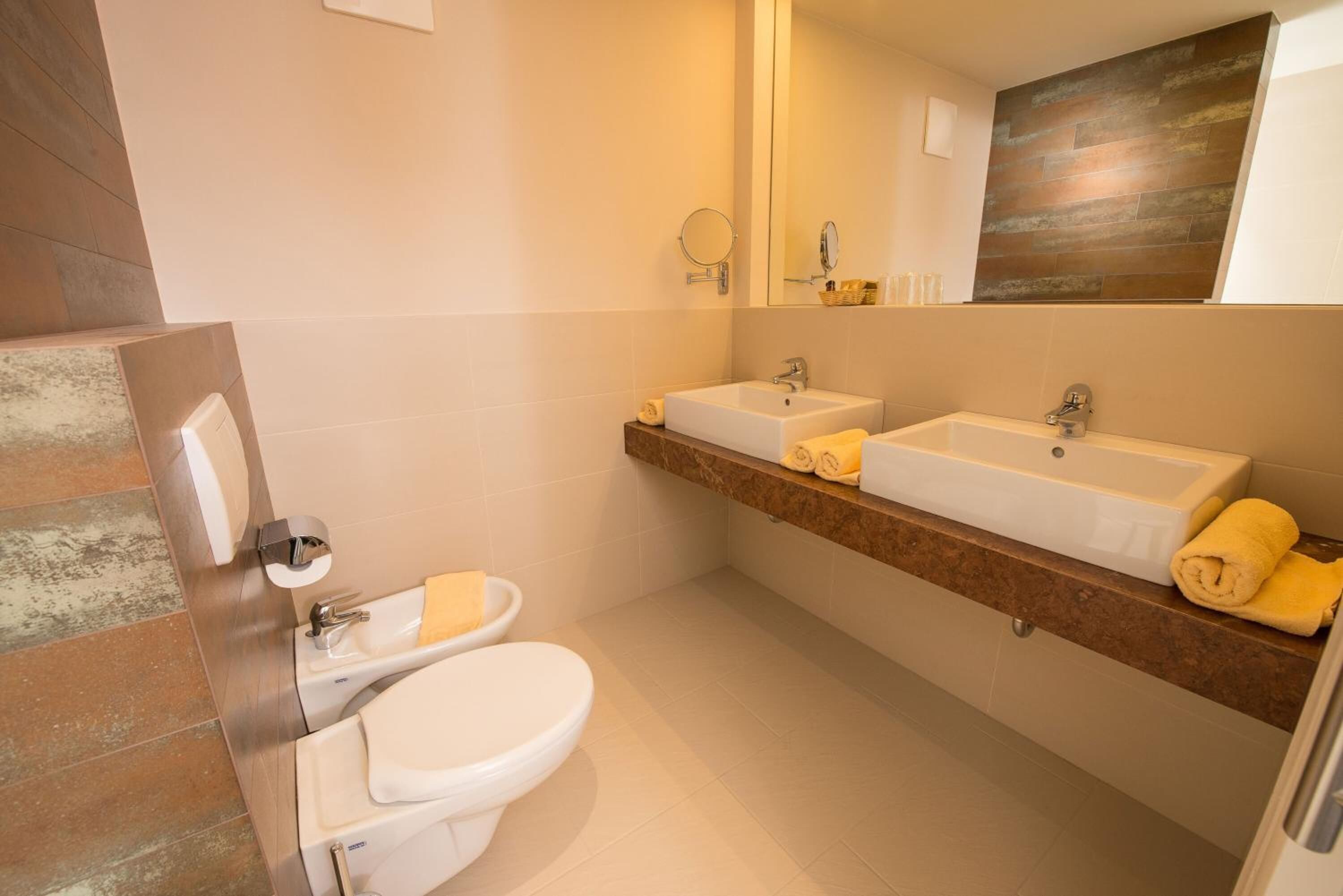 shower, free toiletries, hair dryer, bathrobes