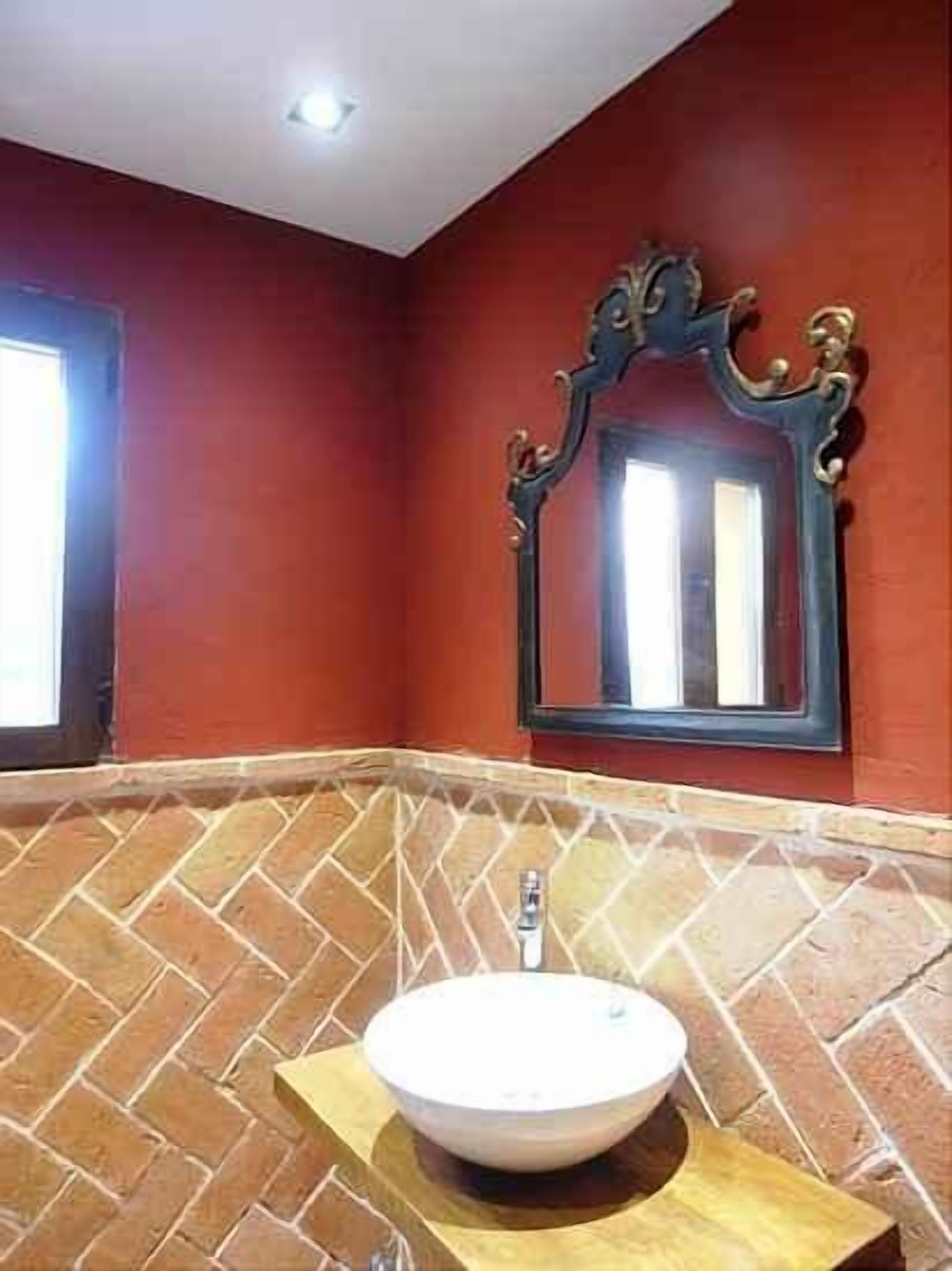 Wastafel kamar mandi