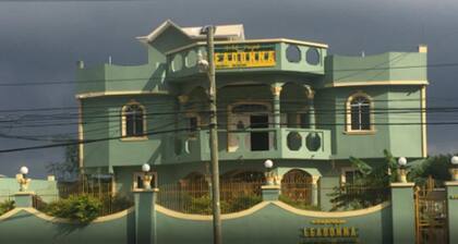 Hotel Tropik Leadonna