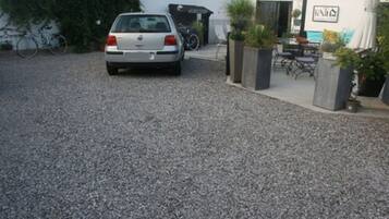 Free self parking