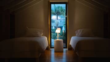 1 bedroom, premium bedding, individually decorated