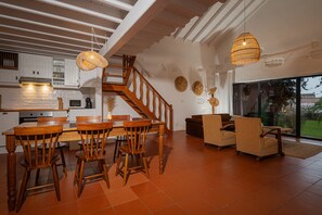 Villa, 3 Bedrooms | Private kitchen