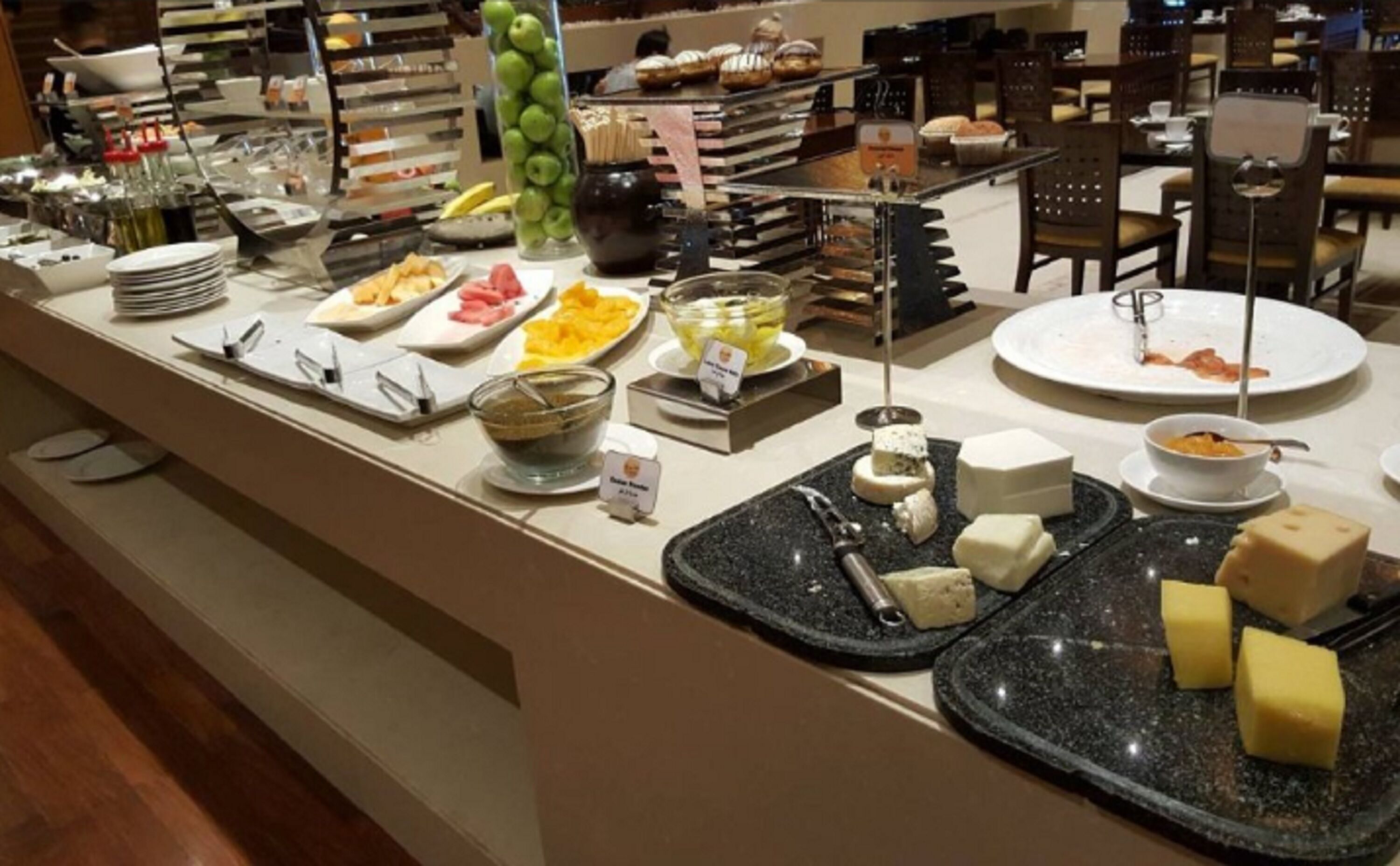 daily korean breakfast (aed 75 per person)