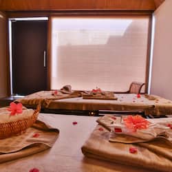 Couples treatment room(s), body treatments, body wraps, body scrubs