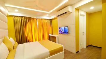 Standard Double or Twin Room, 1 Double Bed, Private Bathroom | In-room safe, desk, rollaway beds, free WiFi