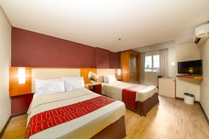 Minibar, individually decorated, individually furnished, desk - Rede Andrade CWB (Curitiba)