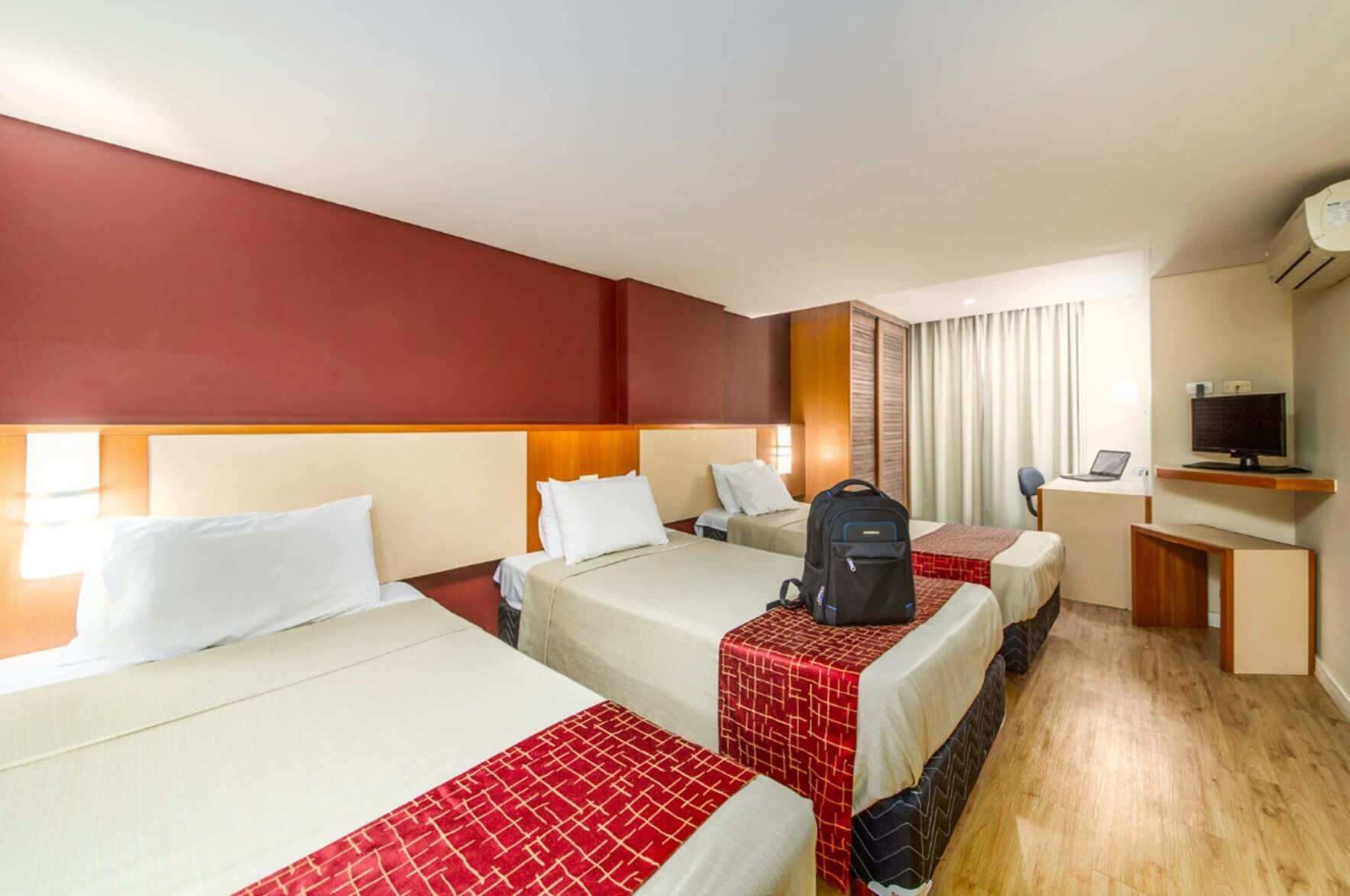 Minibar, individually decorated, individually furnished, desk