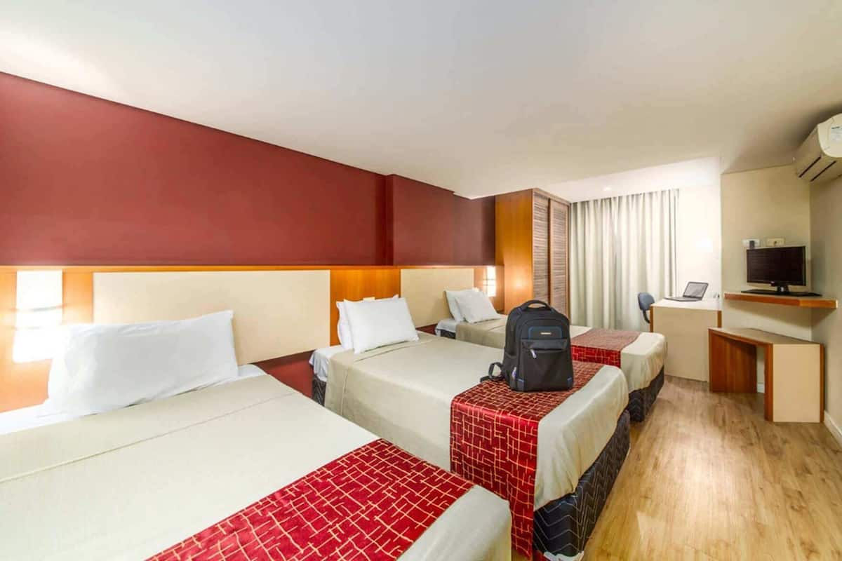 Minibar, individually decorated, individually furnished, desk