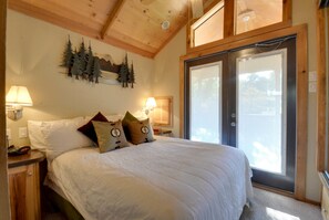 Individually decorated, individually furnished, iron/ironing board